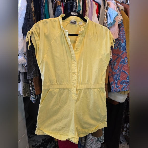 Lolita Pants - Vintage Lolita Yellow Short-Sleeve Romper